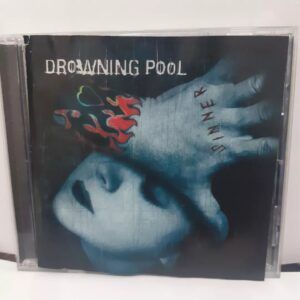 Drowning Pool | 2001 | Sinner (con marcas)